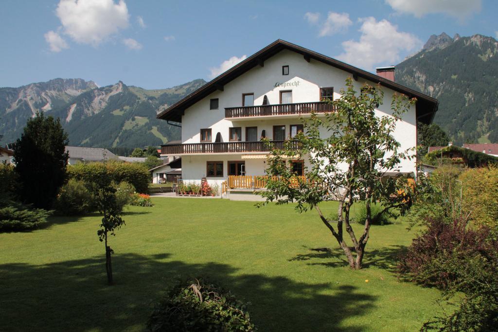 Pension Leuprecht Reutte Extérieur photo
