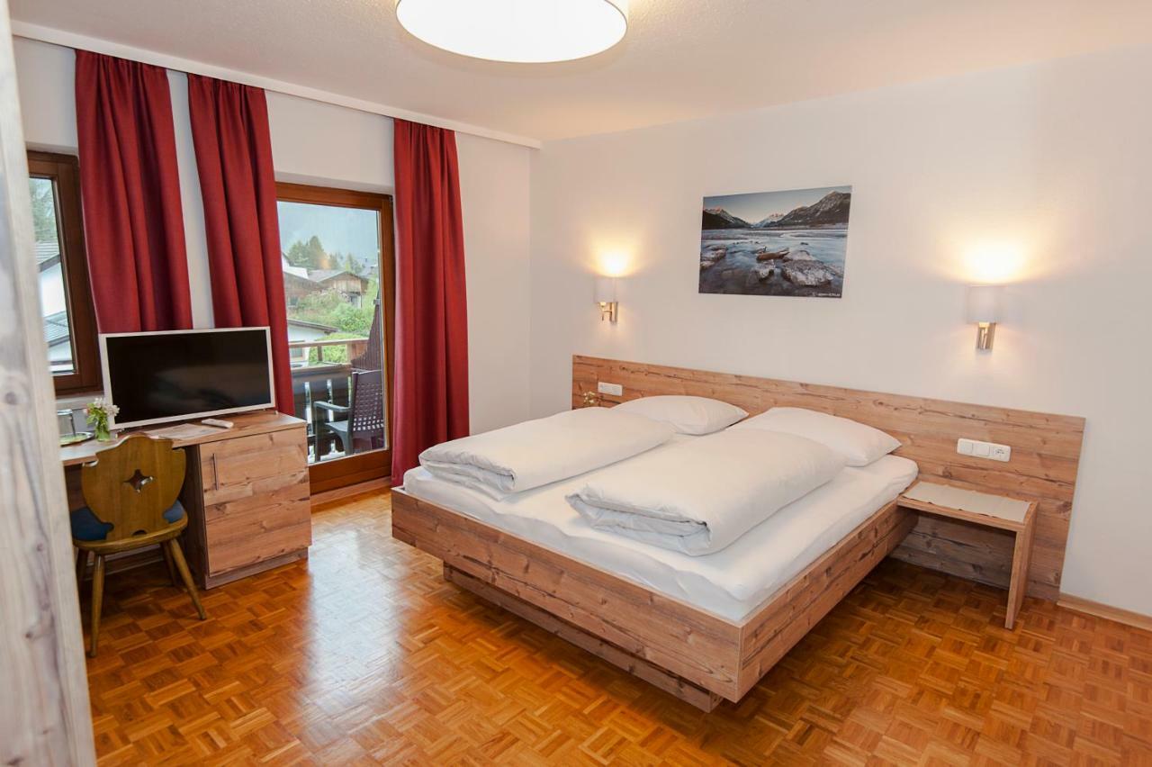 Pension Leuprecht Reutte Extérieur photo